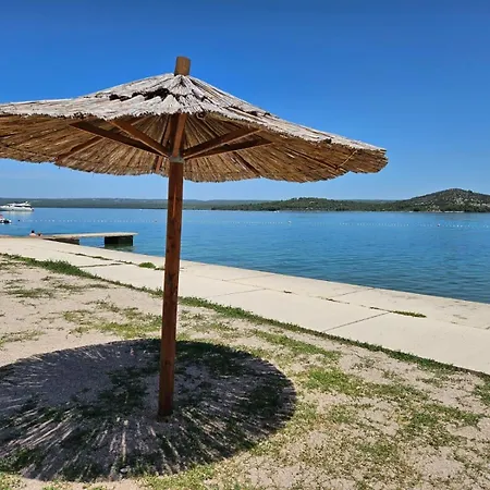 Apartment Maslina Bilice