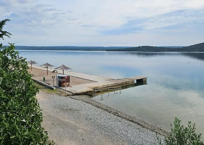 Apartment Maslina Bilice