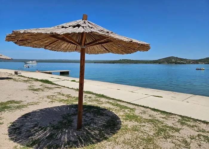 Apartment Maslina Bilice