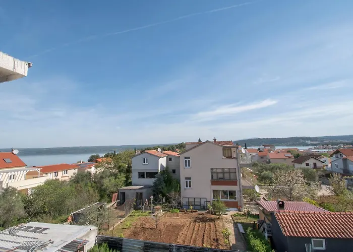 Apartment Maslina Bilice